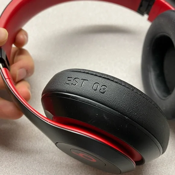 Beats Studio 3 Wireless - Picture 3 of 8